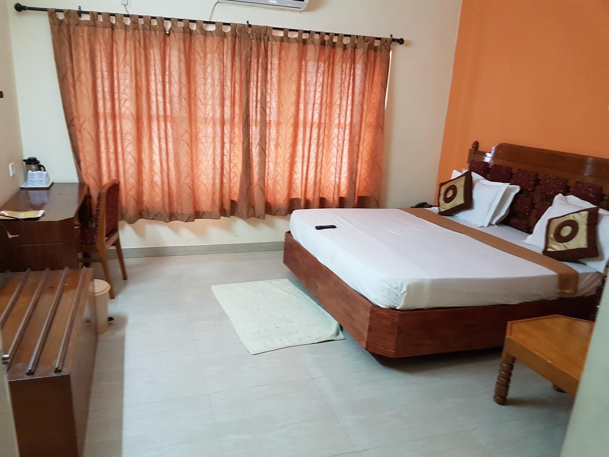 Hotel The Samrat Thiruvananthapuram Exterior photo